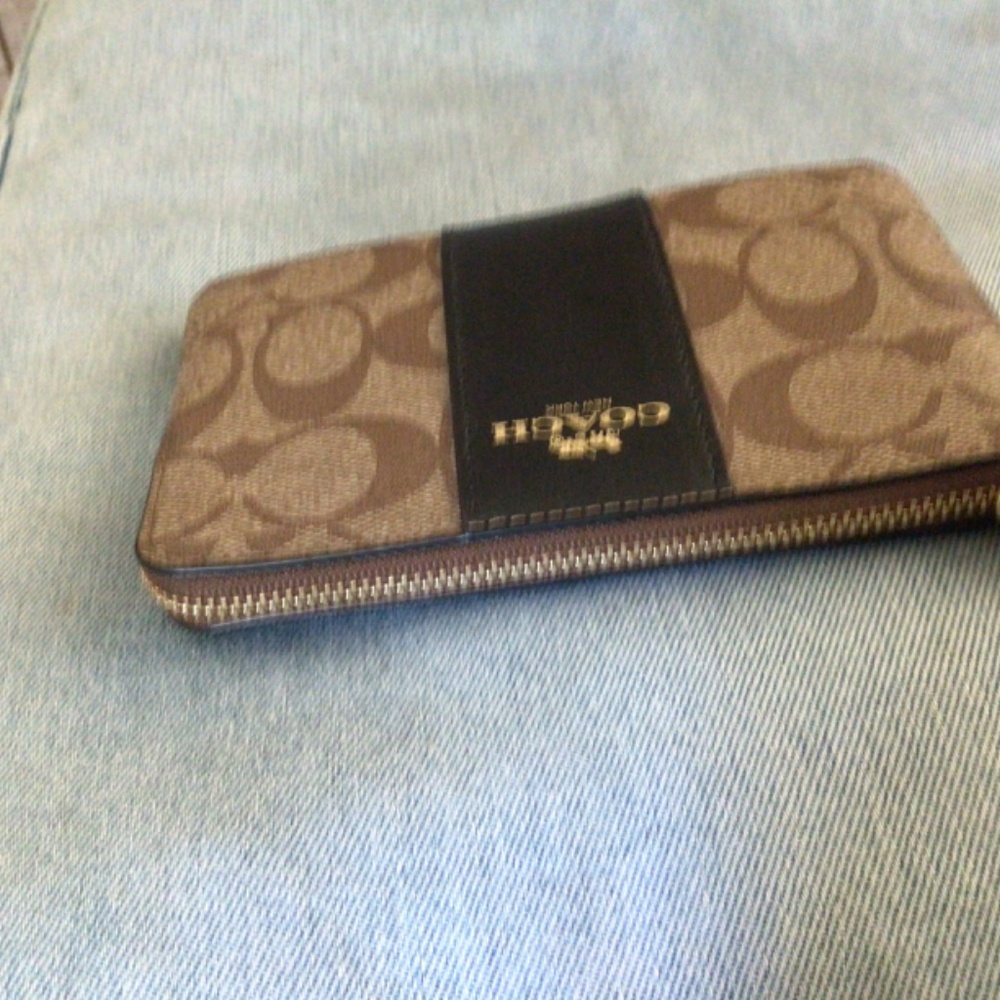 Wristlet - Picture 5 of 6
